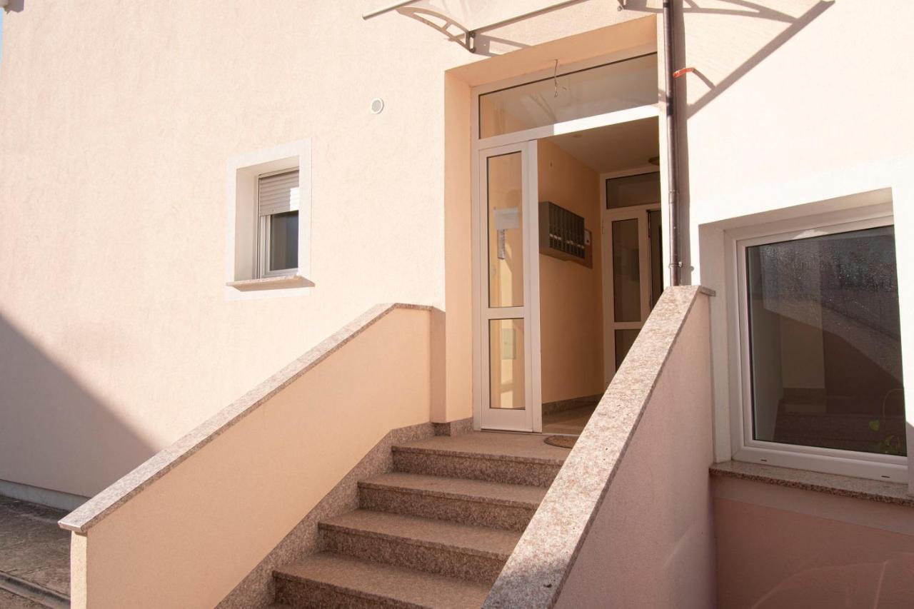 Apartment Sun Pula Exterior foto